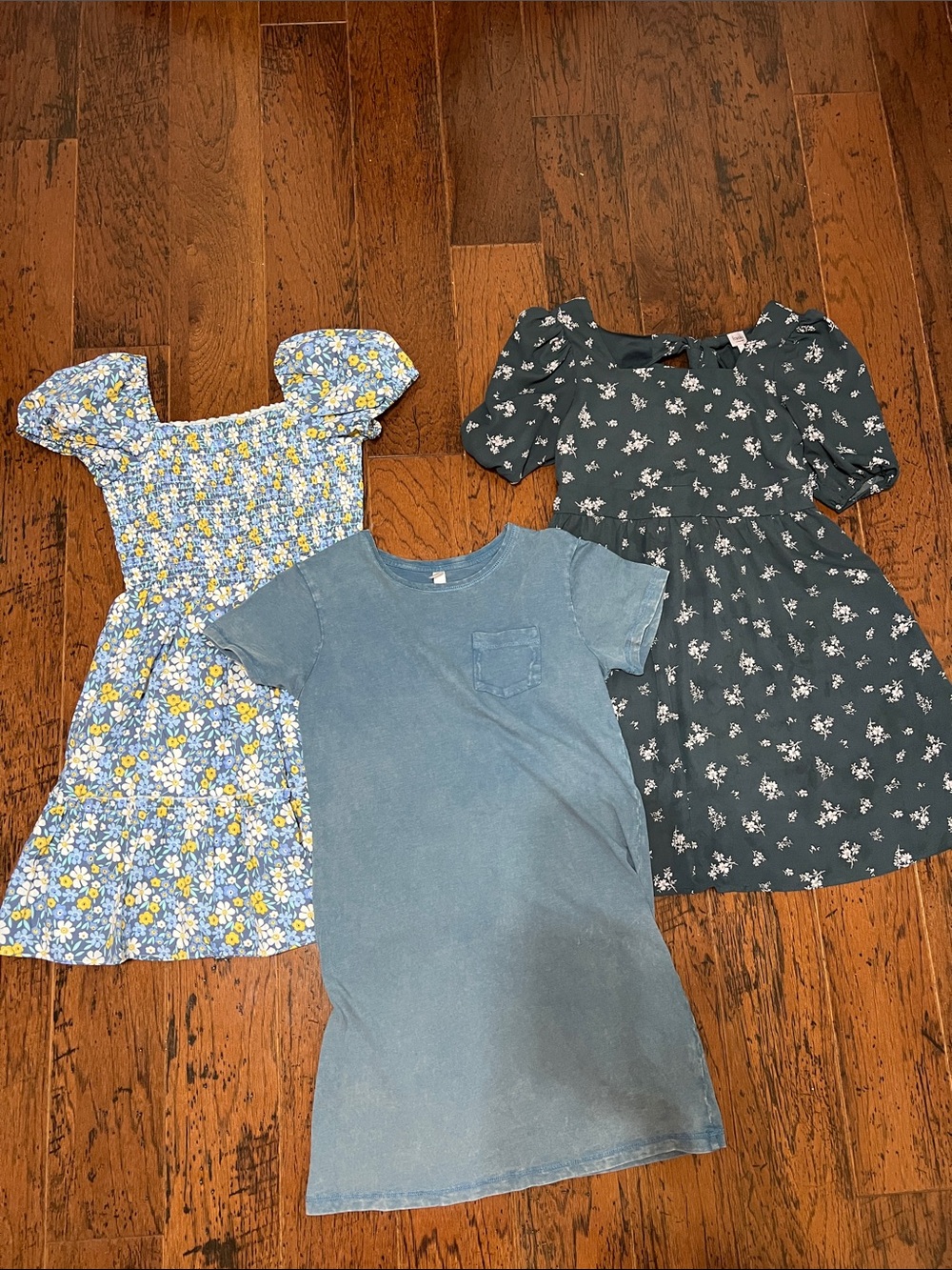 Bundle of 3 Girls Franki by Francesca’s Dresses